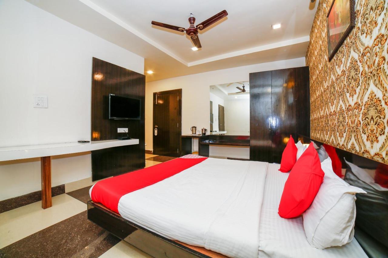 Oyo 35769 Hotel Rishabh Jhānsi Esterno foto