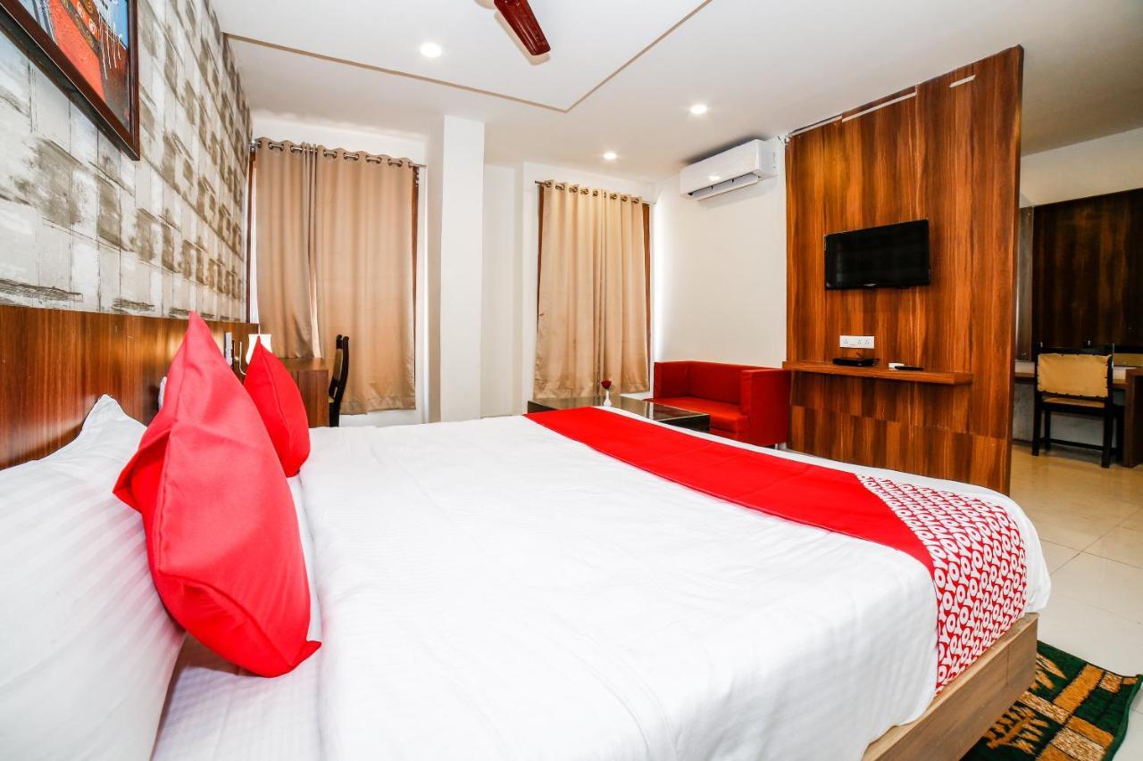 Oyo 35769 Hotel Rishabh Jhānsi Esterno foto