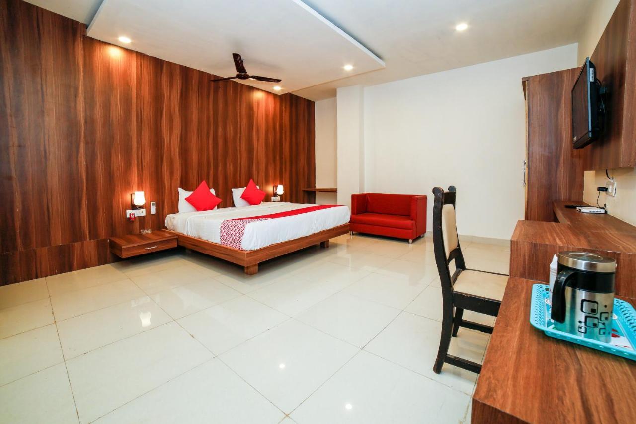 Oyo 35769 Hotel Rishabh Jhānsi Esterno foto