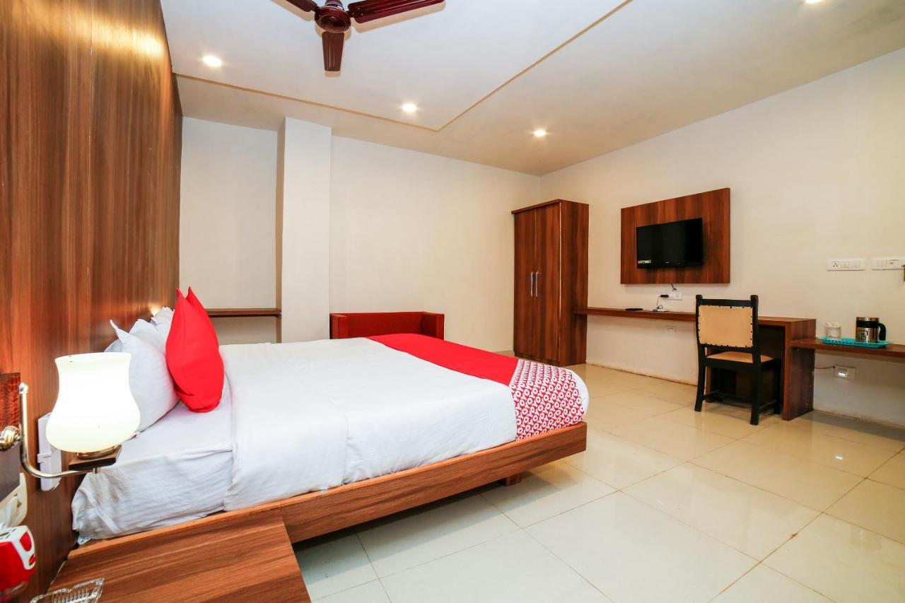 Oyo 35769 Hotel Rishabh Jhānsi Esterno foto