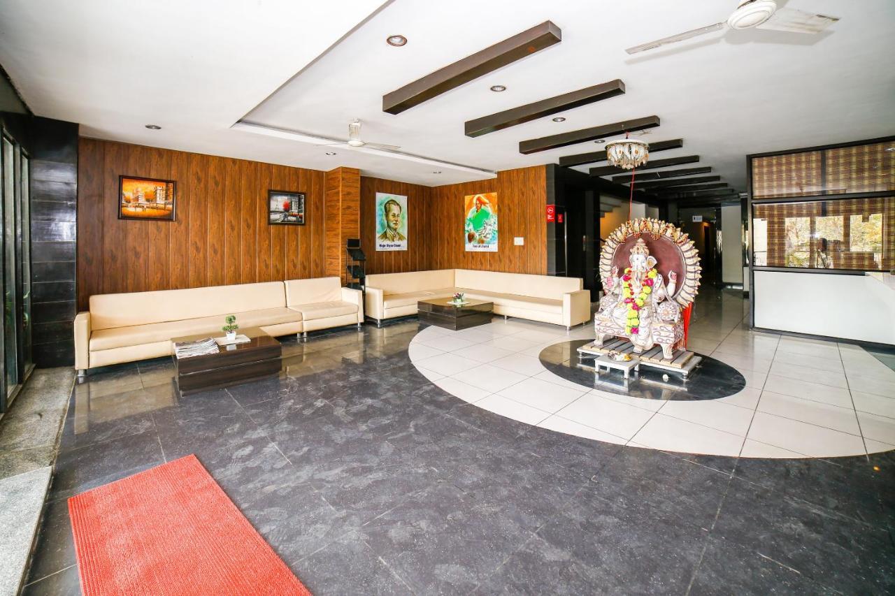 Oyo 35769 Hotel Rishabh Jhānsi Esterno foto