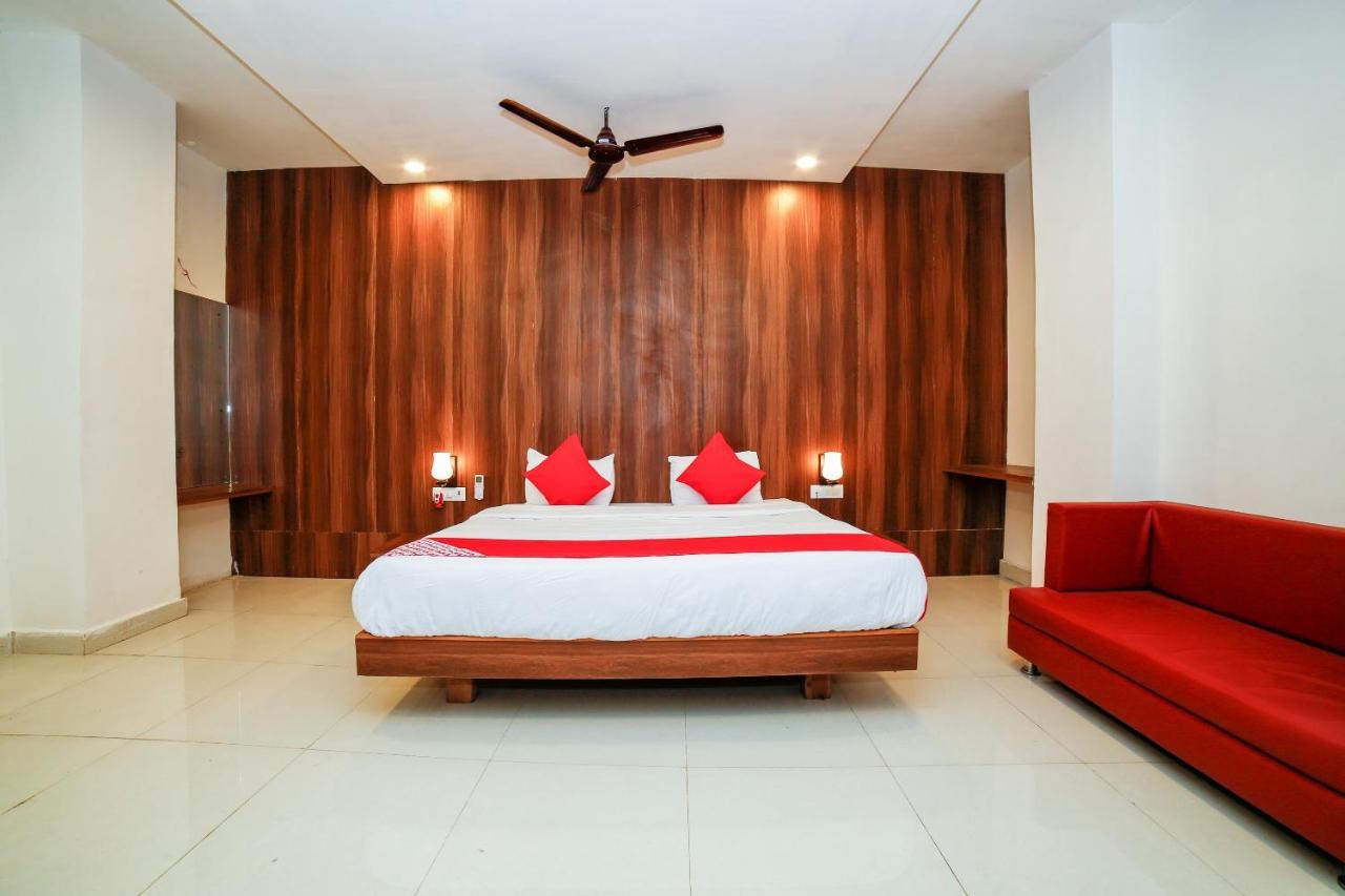 Oyo 35769 Hotel Rishabh Jhānsi Esterno foto